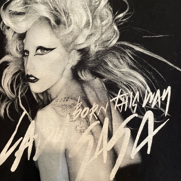 Lady gaga 2011 concert tshirt - Picture 2 of 7